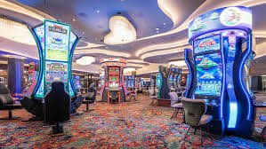 Live slot gaming session showing Aviator and Sweet Bonanza titles